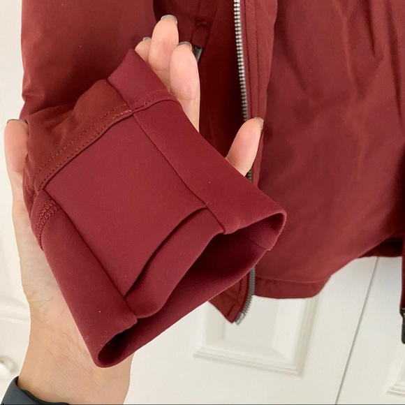 Lululemon women’s jacket - Picture 9 of 14